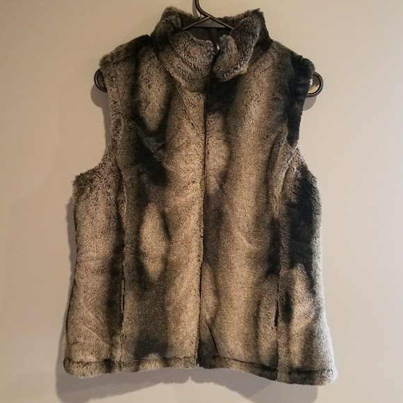 KC Collections Jackets & Blazers - Reversible Faux Fur Vest